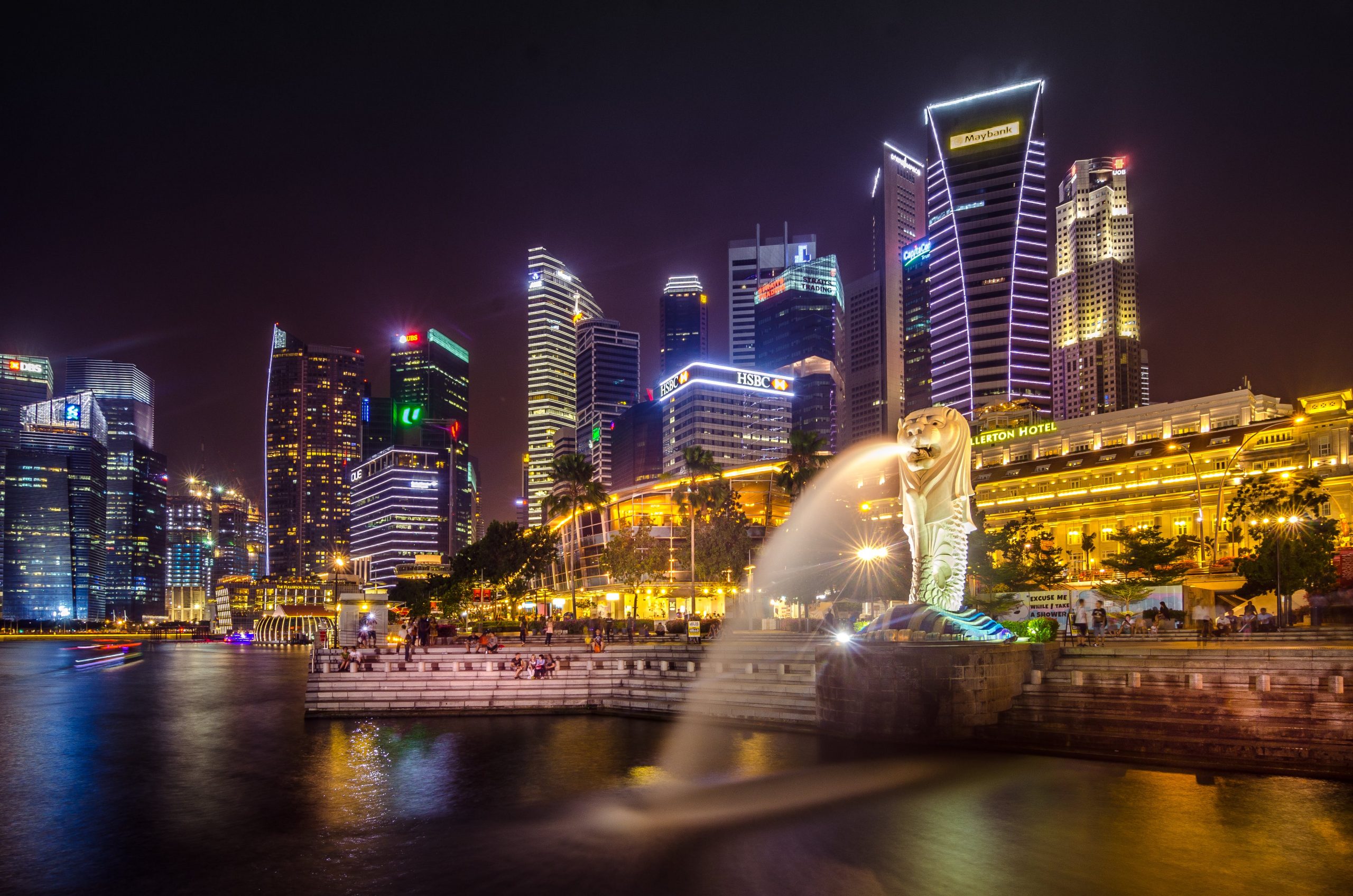Singapore-Landmark-night-scaled
